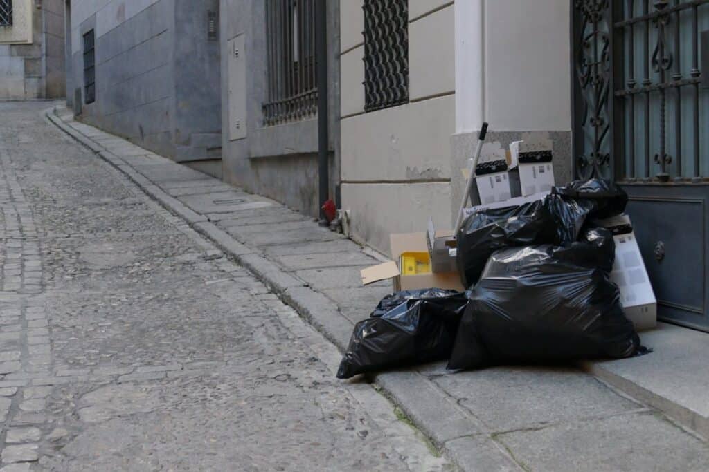 Desconvocada la huelga de limpieza de basuras de Toledo tras acuerdo en la negociación del convenio colectivo