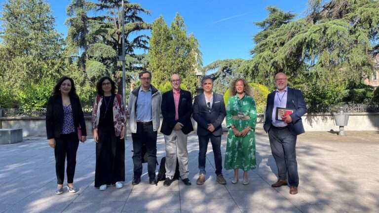 La actualización de los nuevos libros blancos de los grados en Educación Infantil o Primaria se debate en Toledo