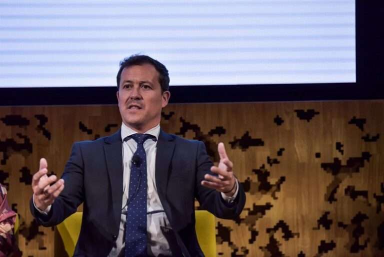 Velázquez espera anunciar "en breves fechas" un "gran espacio" para aparcamiento para los vecinos del Casco de Toledo