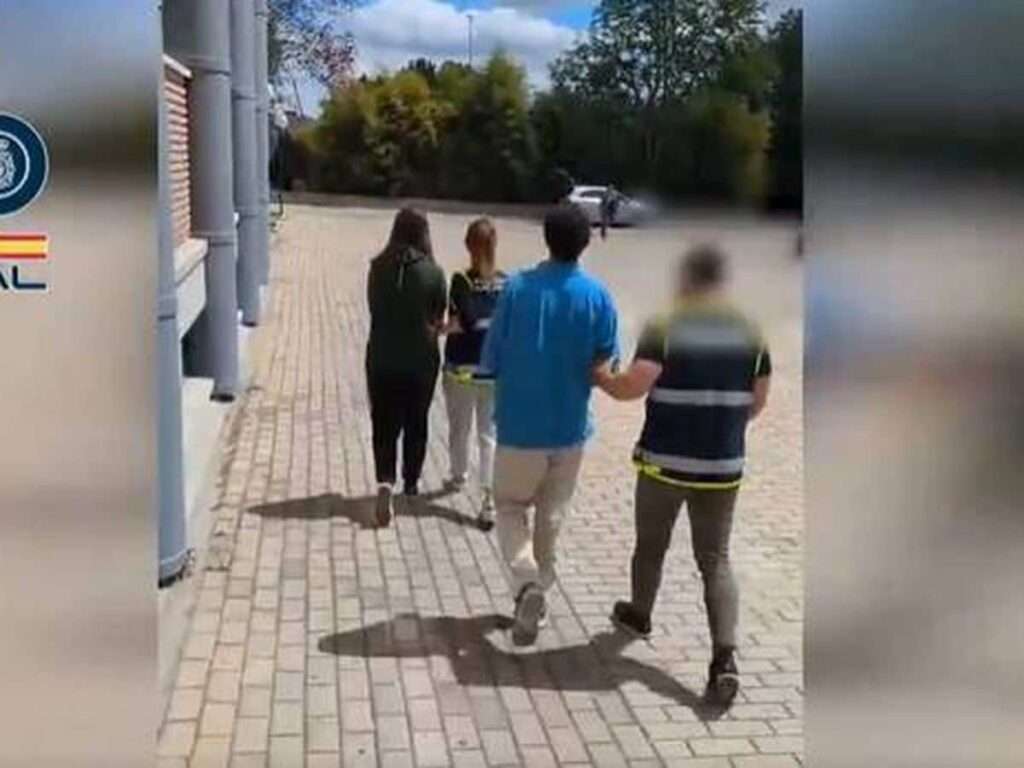 Arrestan a Dos Jóvenes por Agresión con Cúter Cerca de Centro de Menores en Madrid 9