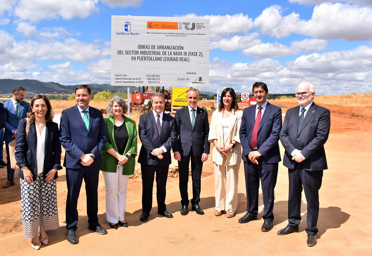 Panorámica del Polígono La Nava III en Puertollano durante evento de expansión