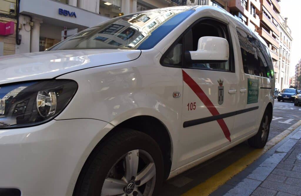 APTCR solicita la "máxima urgencia" para solucionar la "problemática" del taxi en Puertollano