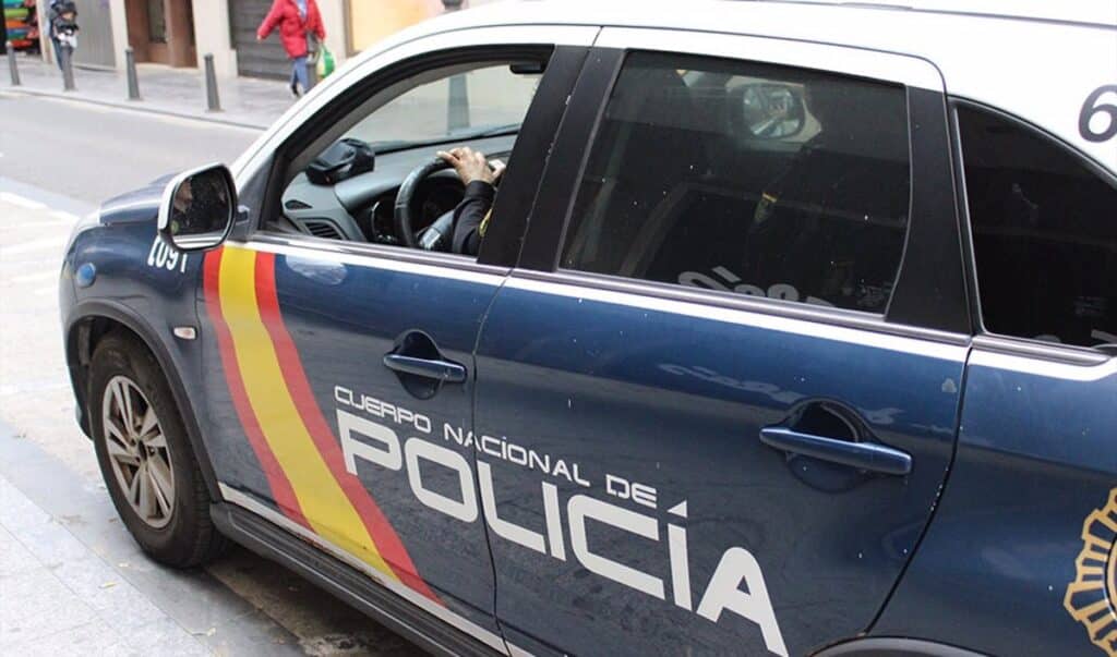 Trasladado al Hospital de Cuenca un agente de Policía Nacional tras un accidente de tráfico