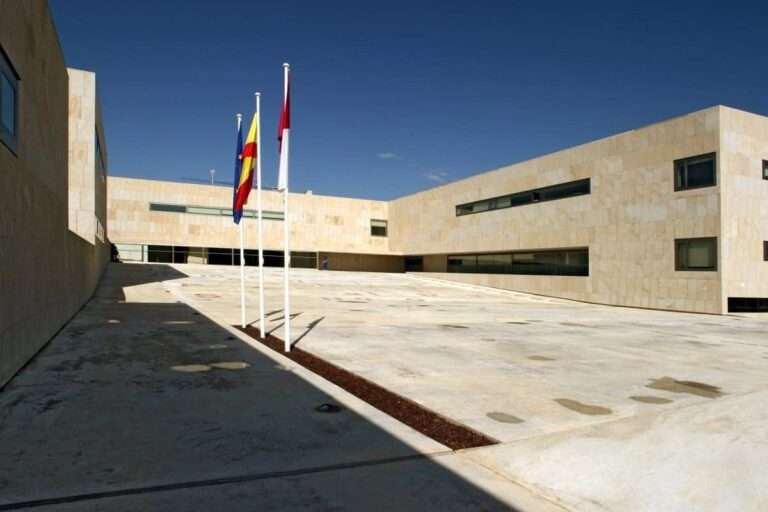 CCOO otorga un suspenso a Consejería de Educación para este curso porque "no ha hecho nada" para avanzar en sus demandas