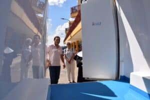 Diputación de Cuenca colabora con la residencia Hogar San José en la compra de una nueva furgoneta frigorífica