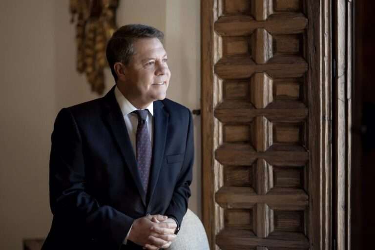 García-Page, reconocido ‘Político del Año’ en los Premios ConSalud 2024