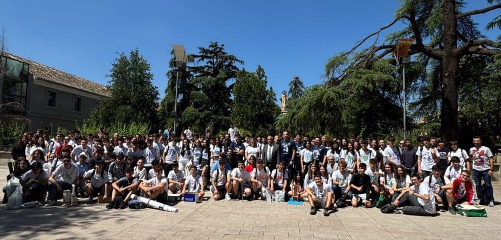 Más de 200 alumnos participan en Toledo en la final de la IV Competición de Robótica Intercampus UCLM 2024