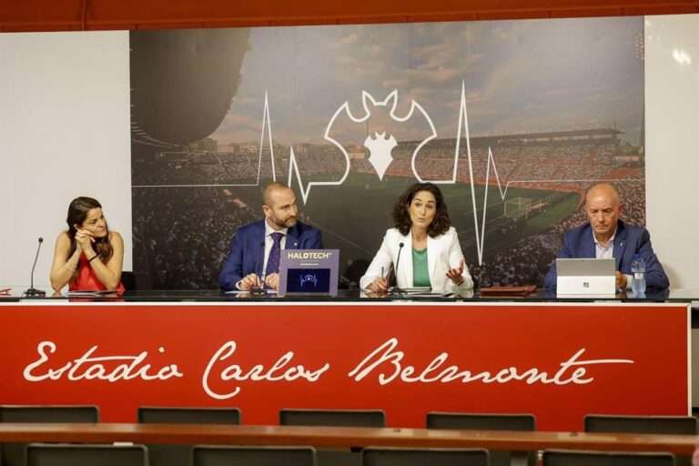 Globalcaja obsequiará con un abono y una camiseta oficial del Alba a las personas que domicilien su nómina en la entidad