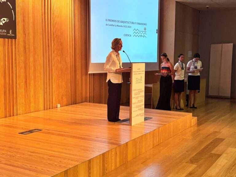 La presidenta de los arquitectos de España ensalza el oficio como defensor de identidades: "Hacemos feliz a la gente"