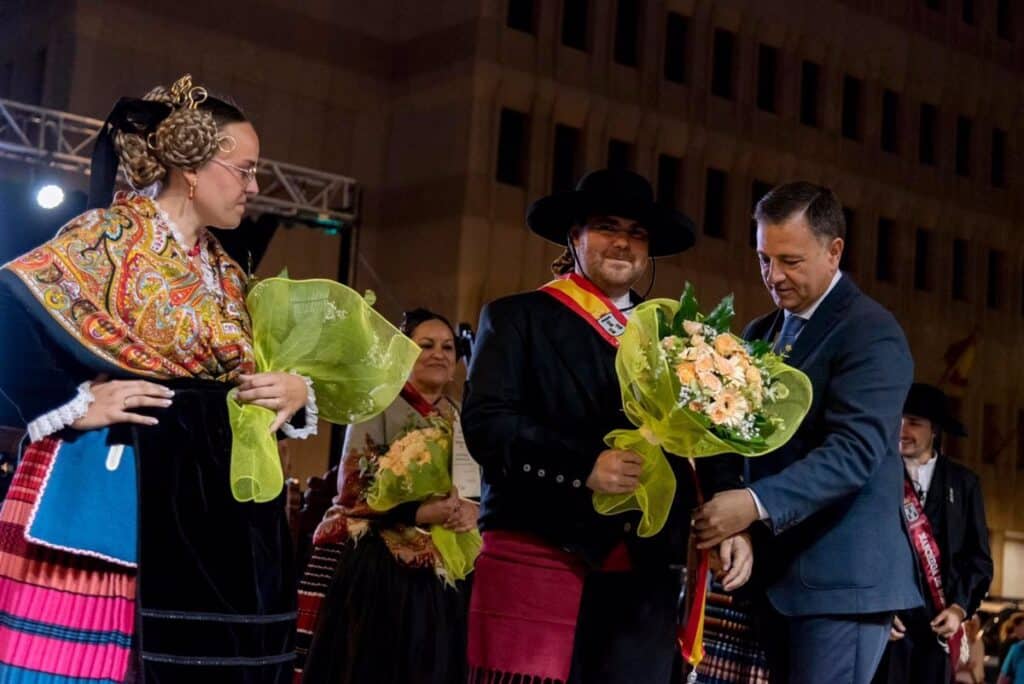 El alcalde Manuel Serrano anima a presentarse a la elección de Manchegos de la Feria de Albacete 2024