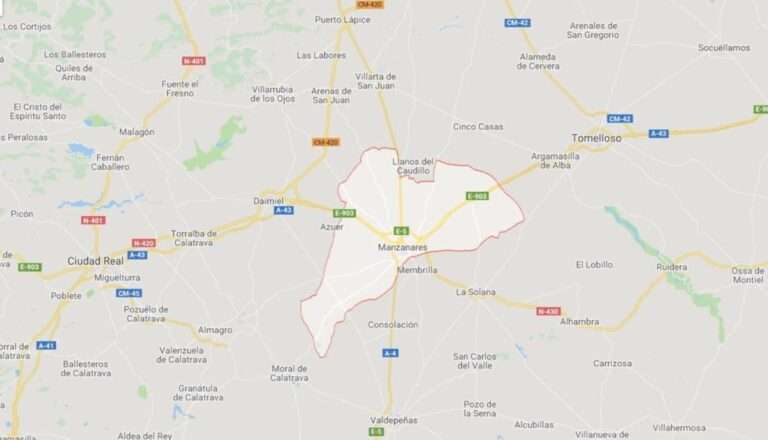 Nueve heridos, dos de ellos graves, tras la salida de vía de una furgoneta en la A-43 en Manzanares