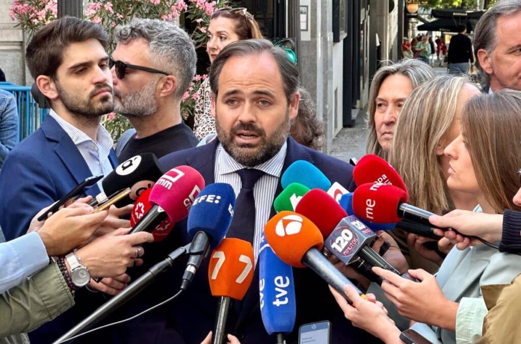 Núñez acusa a Page de "volver a mentir" por declararse contra la amnistía pero "vetar" un debate sobre ella en Cortes