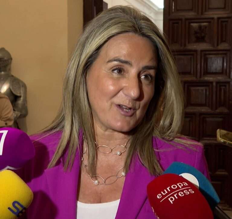 VÍDEO: Tolón celebra los datos de desempleo: "Es un día importante porque la economía en España marcha bien"