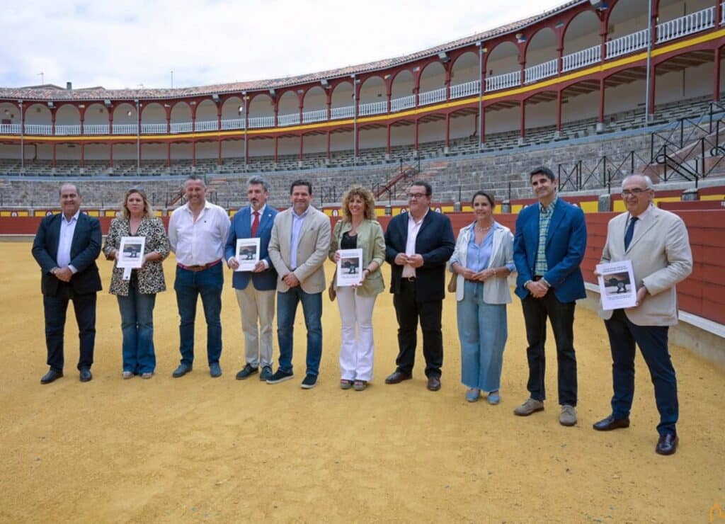 Valverde considera que cuidar los toros es prioritario si se quiere preservar la Fiesta Nacional