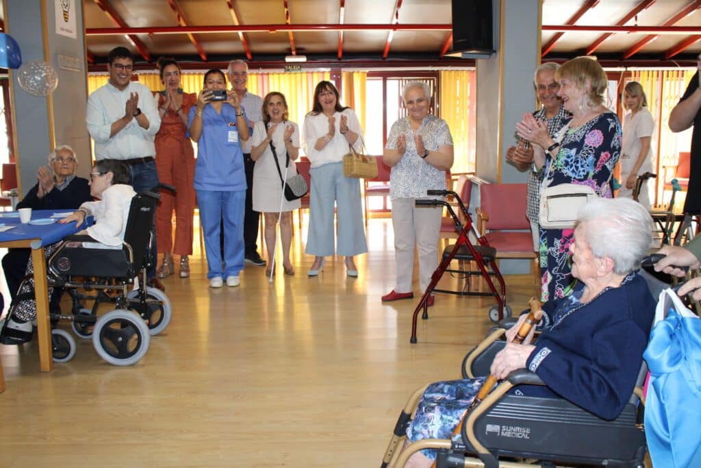 Castilla-La Mancha celebra el 102 cumpleaños de Teresa Cuchillero en el Centro de Día de Ciudad Real 1