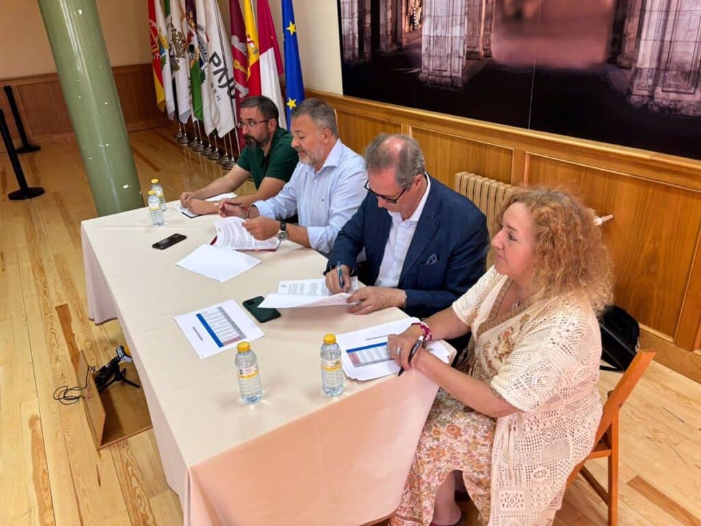 Ayuntamiento de Cuenca y Agrupación de Hostelería promoverán intercambios de cocineros con otras provincias