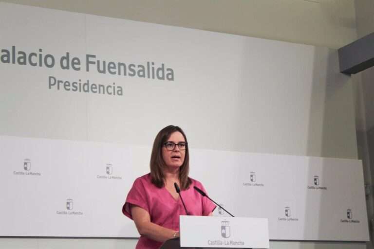 C-LM afianza el servicio de bibliobús con el objetivo de acercar la lectura a casi 100%de la ciudadanía