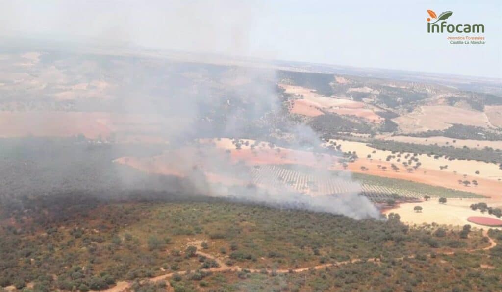 Termina el incendio de Villarejo de Montalbán tras declararse extinguido