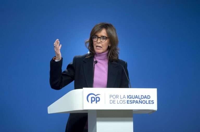 VÍDEO: Fúnez critica la inacción de Sánchez, "más pendiente de resolver los problemas de su familia en los tribunales"
