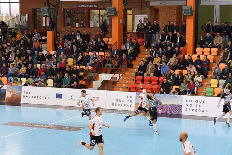 Gómez Cavero continuará al frente del Balonmano Ciudad Encantada de Cuenca ante la ausencia de alternativas