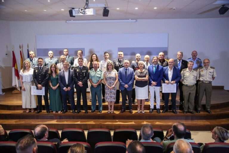 Tolón entrega condecoraciones al Mérito de Protección Civil CLM: "Ponemos rostro y nombre a nuestros héroes anónimos"