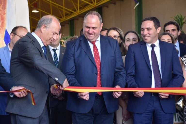 Abre la 50 Feria Internacional del Ajo de Las Pedroñeras para mostrar la calidad de producto conocido en todo el mundo