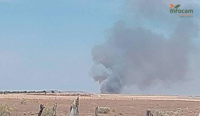 Sin controlar un incendio en Borox (Toledo) que ha obligado al despliegue de 77 efectivos para su extinción