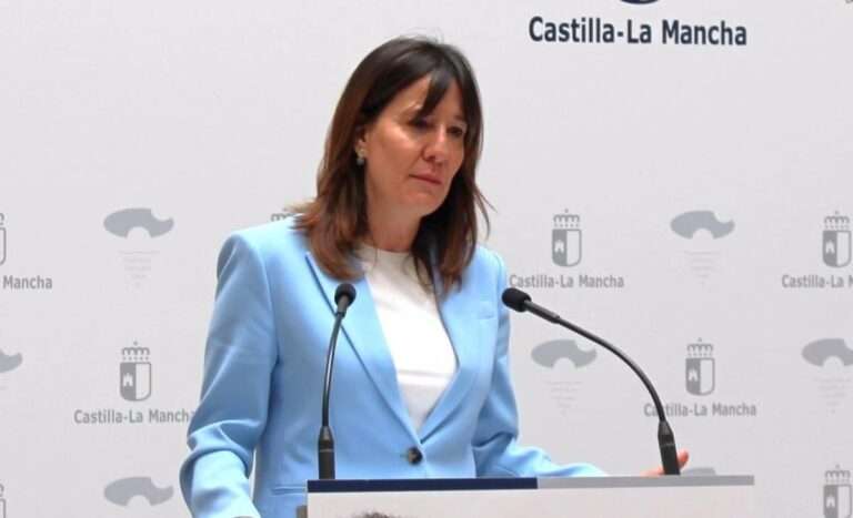 Junta replica al alcalde de Puertollano enumerando sus inversiones, desde el nuevo hospital hasta el Paseo del Bosque