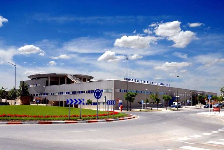 Herido un menor tras la colisión entre un turismo y una moto en Villarrobledo