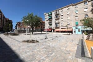 Plaza Virgen del Sagrario del barrio toledano de Santa Bárbara se convierte en espacio de encuentro tras su remodelación