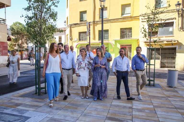 Plazas Prim y San Esteban de Guadalajara vuelven a abrir al público tras seis meses de obras y un millón de inversión