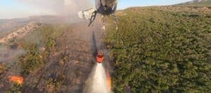 Más efectivos se suman a la lucha contra el fuego en Argamasilla de Calatrava, que ha arrasado 400 hectáreas
