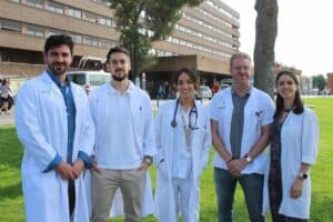 Profesionales sanitarios de Albacete impulsan en redes sociales una iniciativa de promoción de la salud con IA