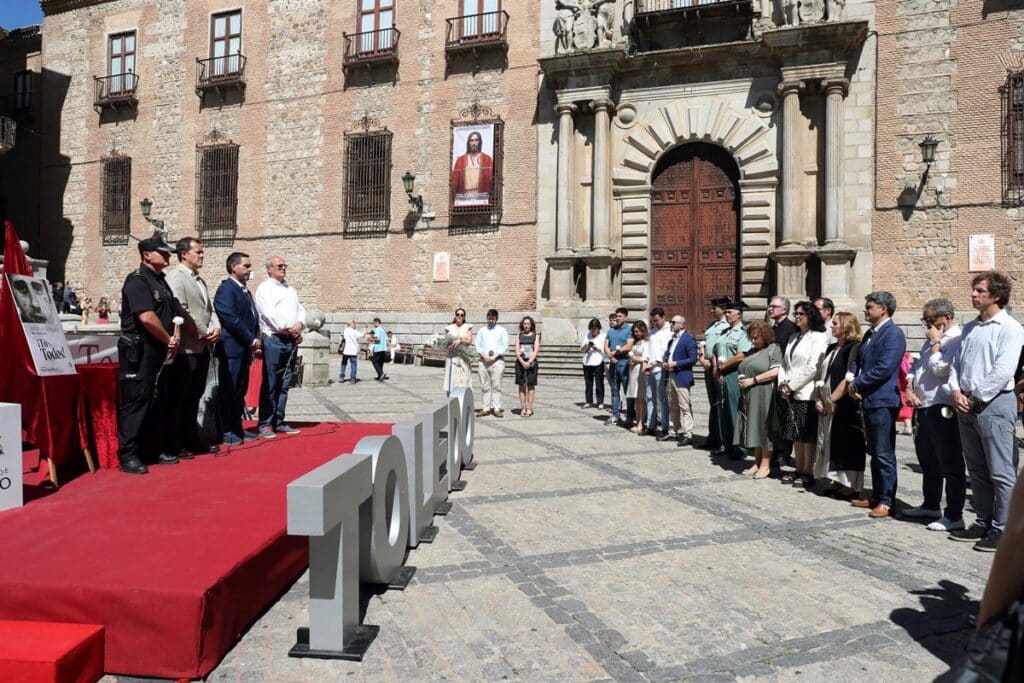 Toledo recuerda a Miguel Ángel Blanco en el XVII aniversario de su asesinato y reivindica el espíritu de Ermua