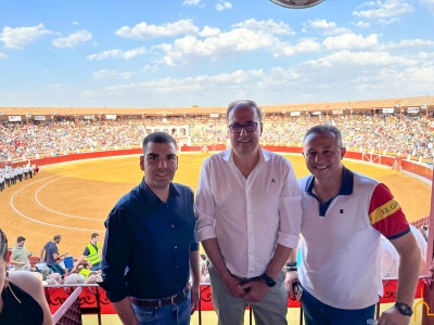 Adrián Fernández Impulsa el Respaldo de la Diputación de Ciudad Real al Sector Taurino en la Feria de Almagro