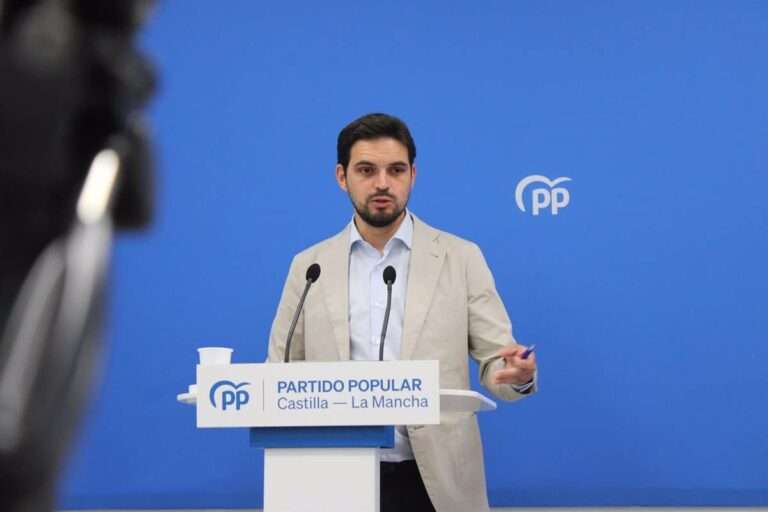 El PP reprende a Page por negarse a pactar una bajada fiscal y le insta a abordarla en septiembre