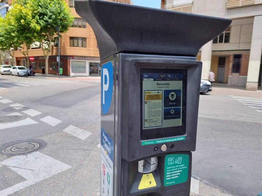 El PSOE enmienda la ordenanza de estacionamiento de pago en Guadalajara: "Obedece a un claro afán recaudatorio"