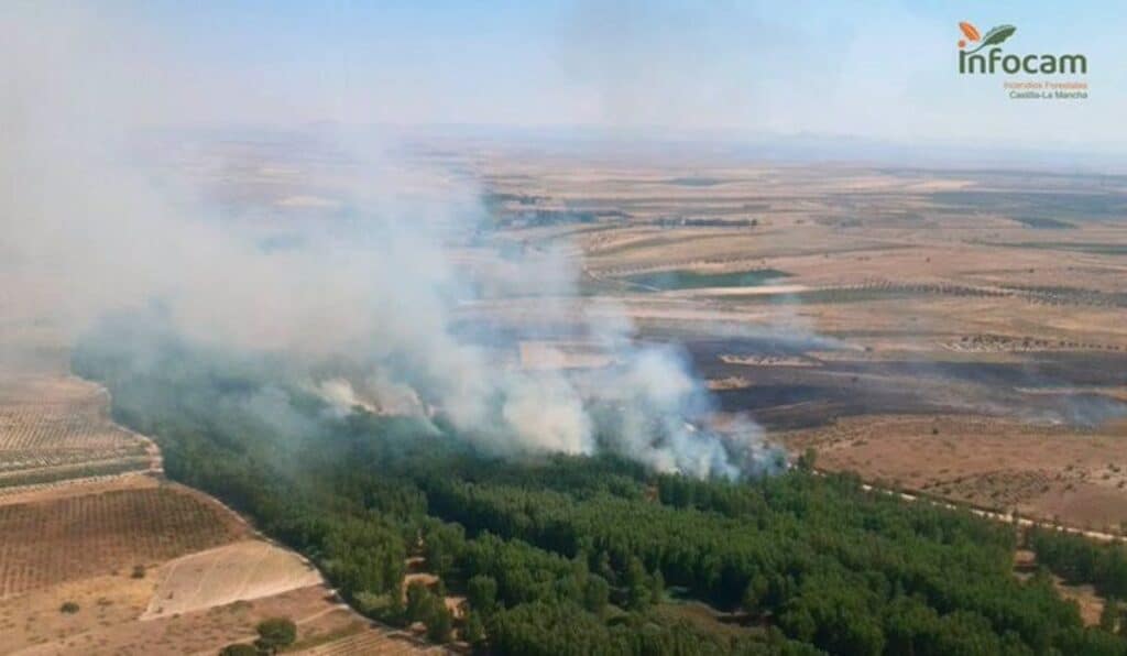 Controlado el incendio declarado en Fuensalida (Toledo) este jueves