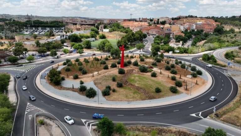 Toledo estrena nuevo itinerario para peatones y bicis entre la avenida de Madrid y la glorieta del Salto de Caballo