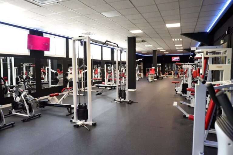 Reabre sus puertas la Sala Fitness del Pabellón del Polígono de Toledo, con climatización e iluminación renovada