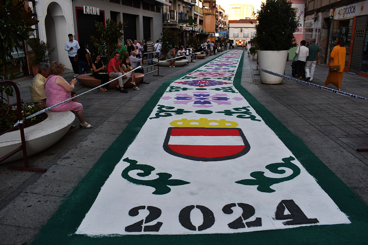 Decoración callejera en honor a la Virgen de Gracia