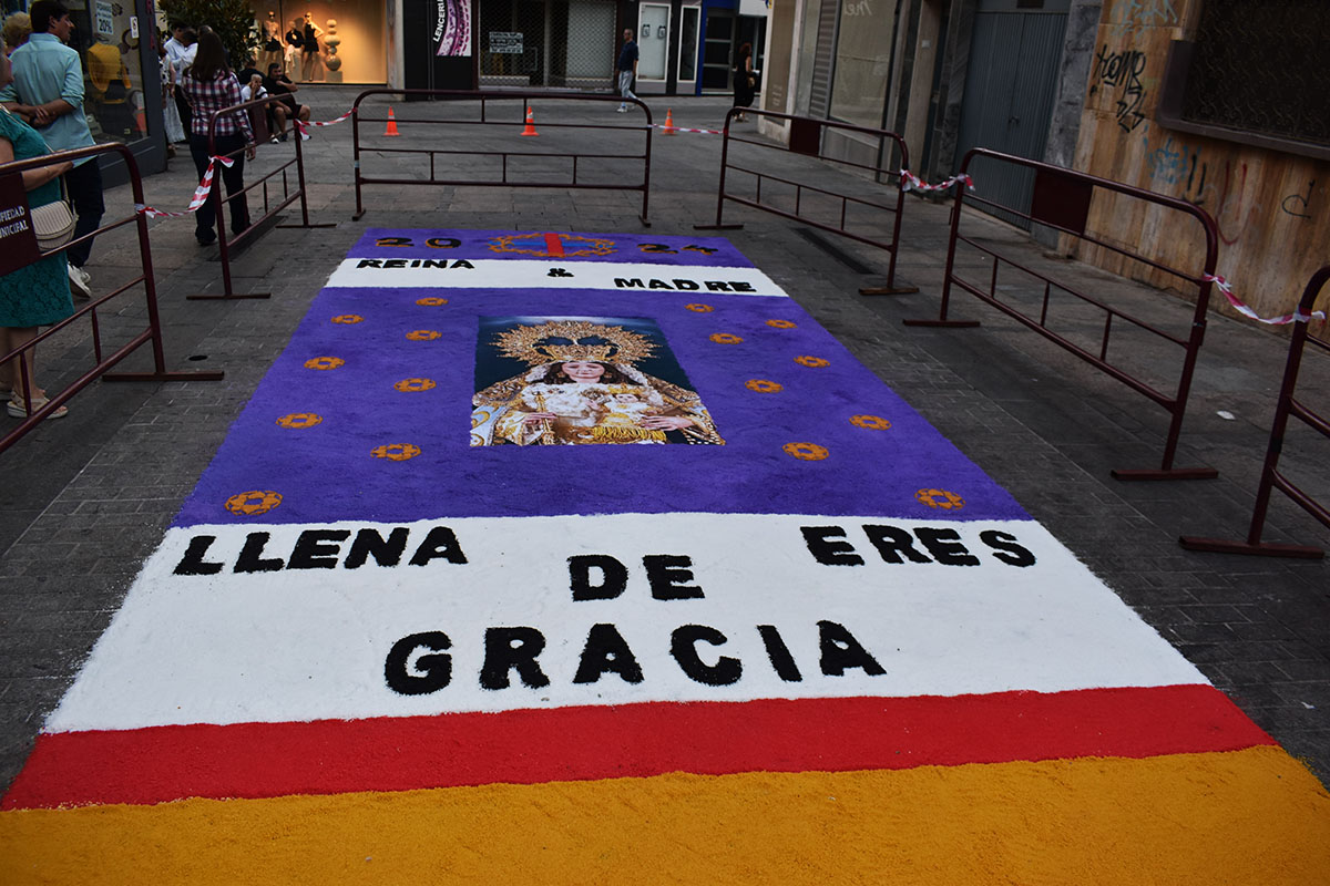 Alfombra floral Virgen de Gracia