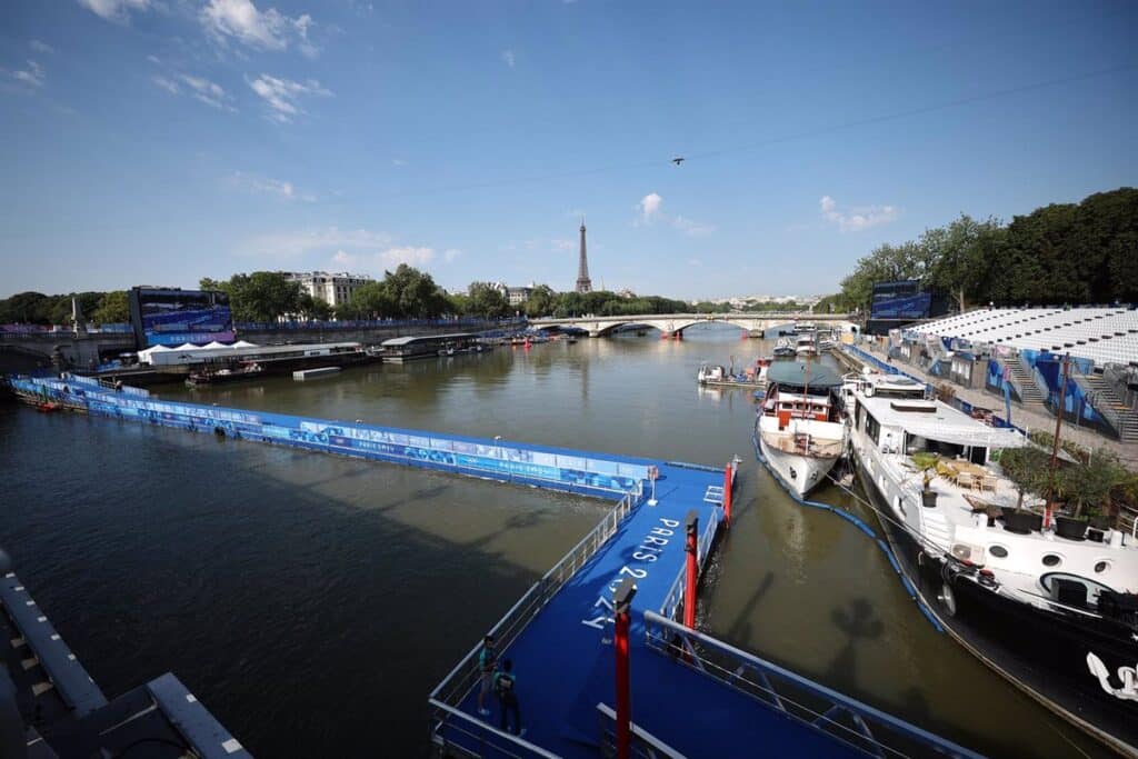 El triatlón paralímpico, en el que participaba el guadalajareño Dani Molina, se aplaza por las condiciones del Sena