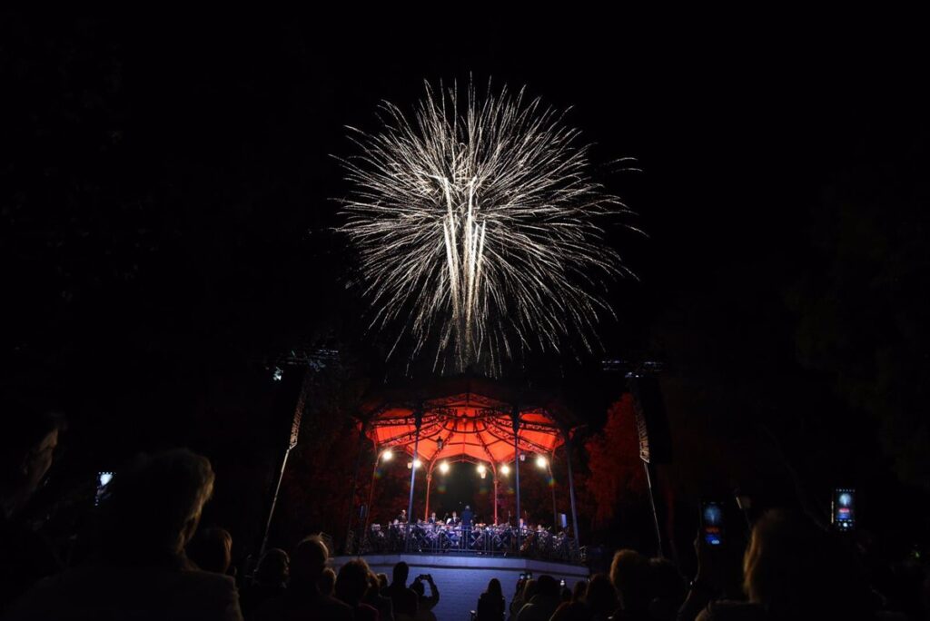 Cien kilos de pólvora y el cierre de Puerta de Hierros abrochan la Feria de Albacete, con más de 3 millones de visitas