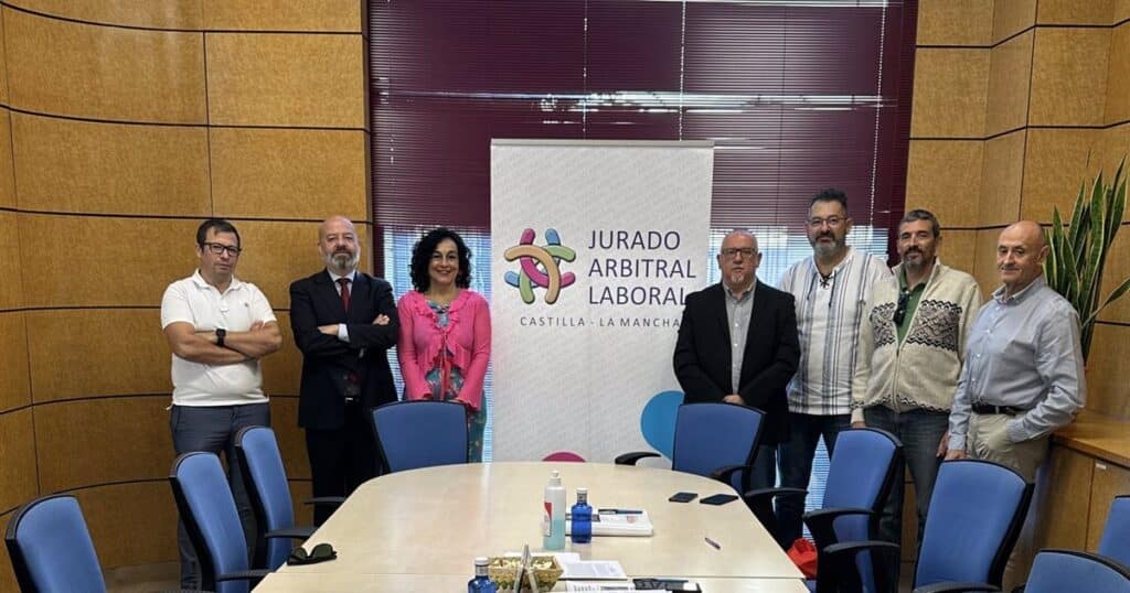 El nuevo convenio colectivo de Transporte de Mercancías de Cuenca recoge una subida del 11% para más de 4.000 empleados