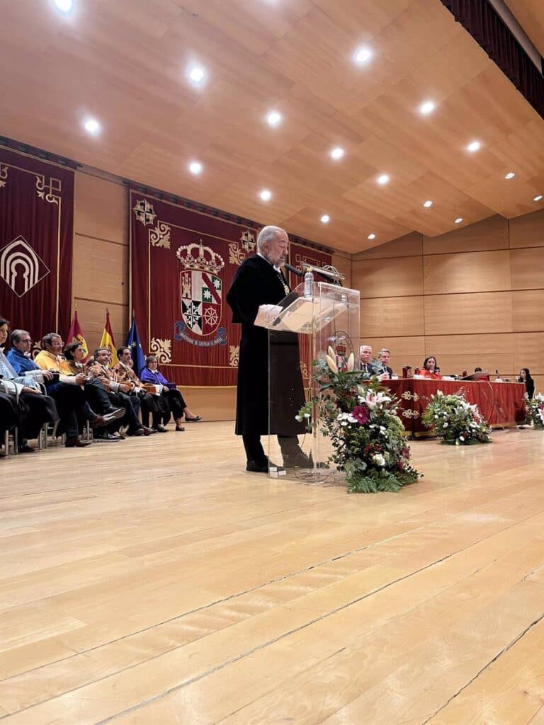 Garde volverá a presentarse a la reelección como rector de la Universidad de Castilla-La Mancha