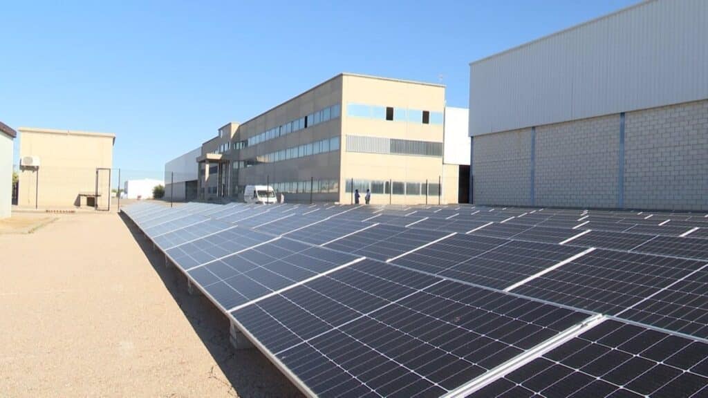 Generaciones Fotovoltaicas de La Mancha amplía mercado y ensancha cartera para ayudar a industrias a generar su energía