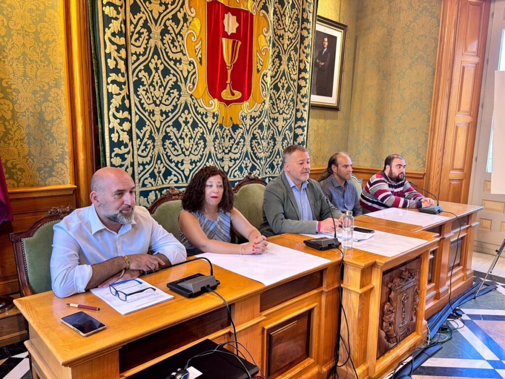 La pregonera Laura García Melero quiere ser el reflejo de la gente "que vive San Mateo desde el corazón"