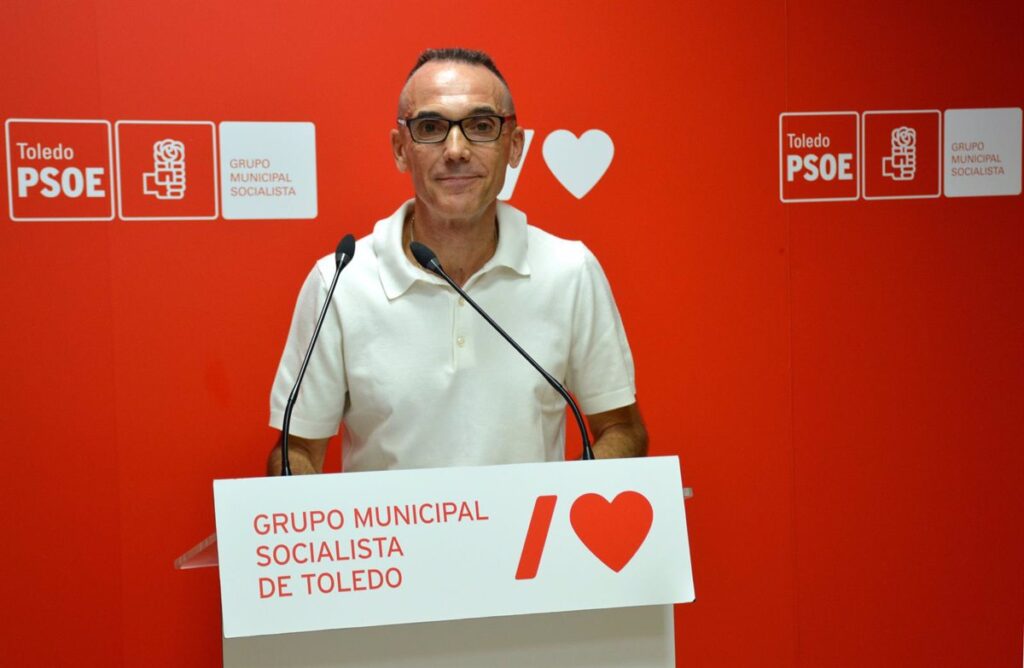 PSOE Toledo incoará expediente contra Velázquez por "utilizar recursos municipales para atender compromisos políticos"