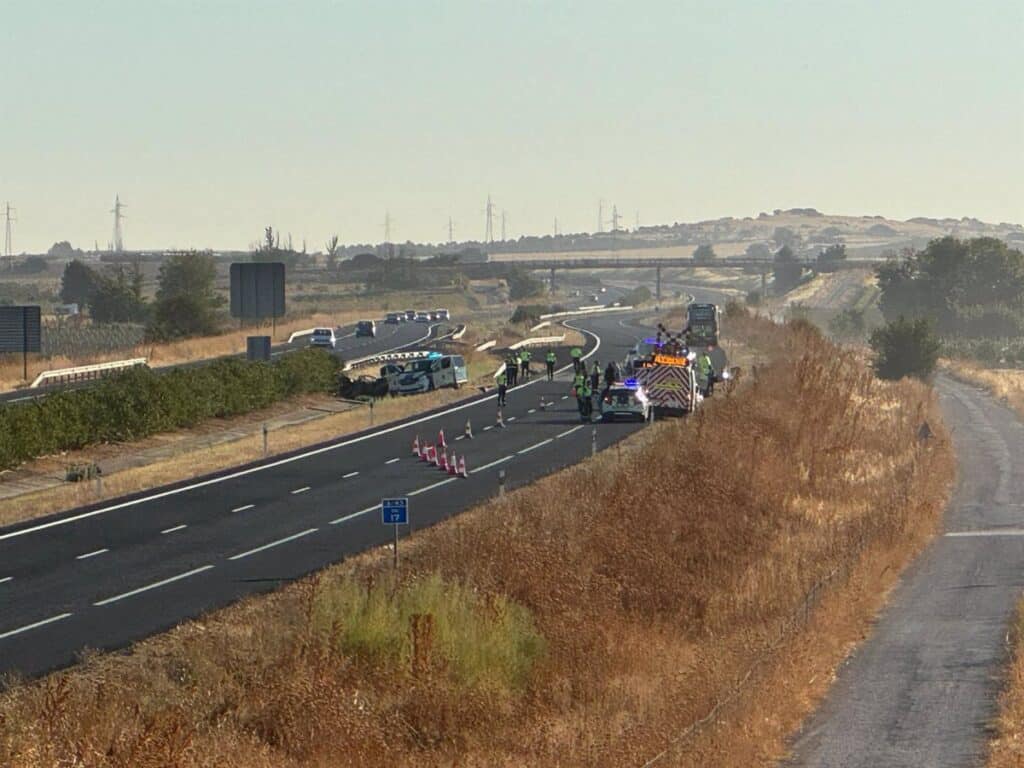 Reabre un carril de A-43 en Torralba tras el choque entre un turismo y otro que circulaba en sentido contrario